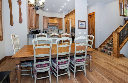Intermountain House | Beautiful Luxury Mountain Retreat, Great For Families and Groups