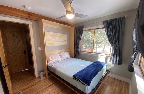 Coal Creek Canyon House | Beautiful modern mountain retreat between Denver & Boulder-WiFi, patios, views!