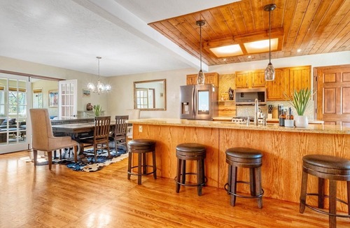 Manitou Springs House | Beautiful Month-to-Month 4BR Executive Rental w/Amazing Views of Garden of Gods
