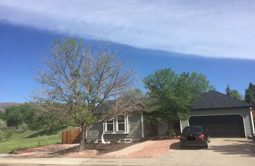 Rockrimmon House | Beautiful Mountain Views Nearn Hiking & Biking Trails + Foosball Table