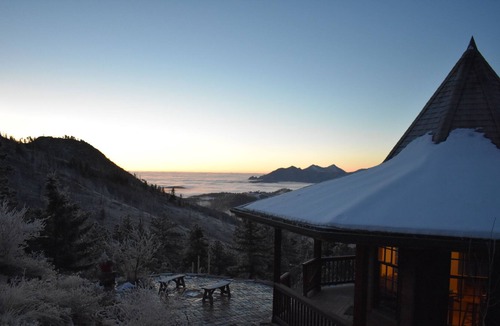 Boulder Cabin | Beautiful mountain home with Denver lights view