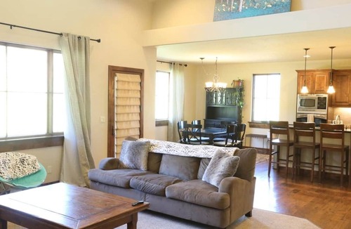 Gypsum House | Beautiful mountain home on golf course