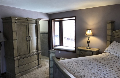 Perry Park House | Beautiful nature and secluded