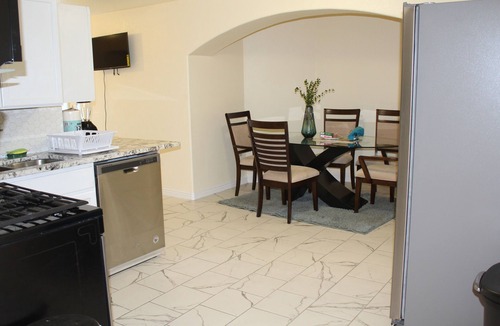 Aurora Highlands House | Beautiful new basement