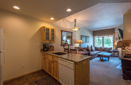 Copper Mountain Village Condo | Beautiful one bedroom condo in the heart of the center village.