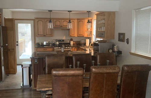 Ouray House | Beautiful Ouray Mountain Condo only an hour away from Telluride.