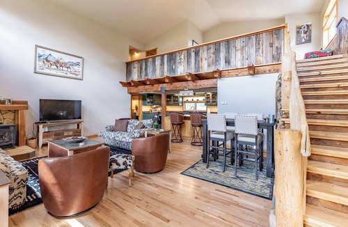 Salida House | Beautiful Poncha Creek House