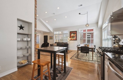 Whittier House | Beautiful Private Carriage House, Heart of Denver, Quiet Yet Close to Everything