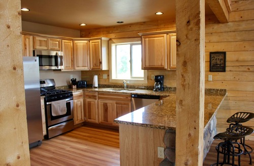 Tierra Del Oro Cabin | Beautiful, Serene Log Cabin Lodge