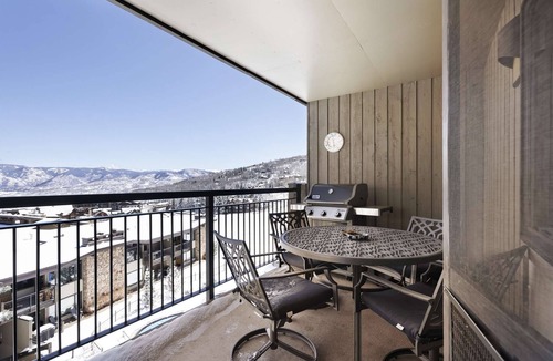 Snowmass Village Condo | Beautiful Snowmass Getaway! Scenic Views, Balcony, Pool, Hot Tub, Gas FP, Elevator & Trail Access