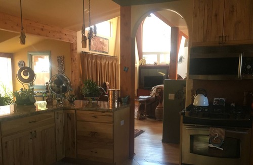 Golden House | BEAUTIFUL SOUTHWEST HOME ON 6-ACRES WITH VIEWS FROM EVERY WINDOW!