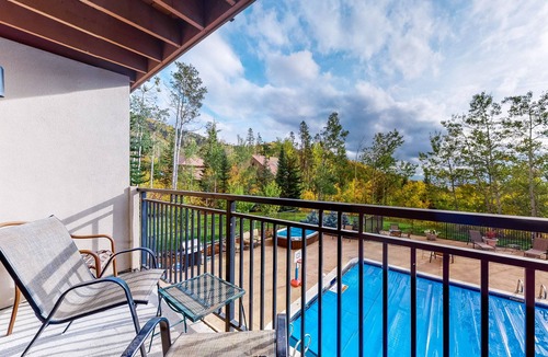 Steamboat Springs Condo | Beautiful studio close to Thunderhead Lift w/shared pool & hot tub, WiFi, deck
