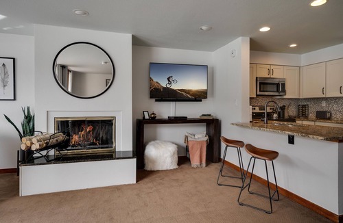 Lakeside Village Condo | Beautiful studio with a hot tub onsite & shuttle