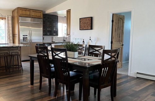 Palisade House | Beautiful Updated Home on the Fruit and Wine Byway in Palisade Colorado