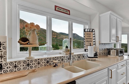 Mountain Shadows House | Beautiful Views, Near Garden of the Gods, Private