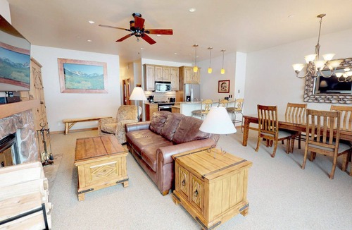 Snowmass Village Villa | Beautiful Views, Updated Condo, W/ Snowmass Club Access