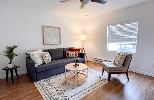 Pueblo Apartment | Beautiful Work Stay Retreat in Pueblo Near Downtown