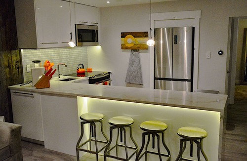 Vail Condo | BEAUTIFULLY Remodeled High-End Vail Condo. Steps to Gore Creek!