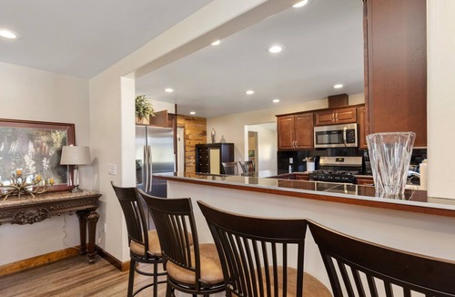 Rye House | Beautifully remodeled ranch house in the mountains of Rye, CO