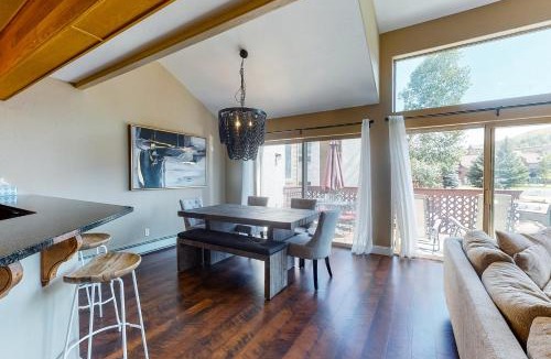 Edwards Apartment | Beaver Creek Bungalow