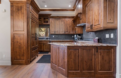 Edwards House | Beaver Creek Gem - Hiking, Biking, & Golf - Private Hot Tub, Gorgeous Views, On Call Shuttle