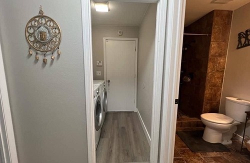 Northridge House | Bed&Bfast Cozy Affordable Homestay in South Denver