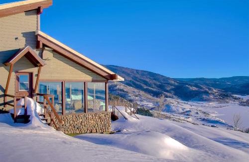 Steamboat Springs House | Bella Vista Lodge - Slopeside Ski Storage, The BEST Views, Grotto Hot Tub, Great Room And Game Room