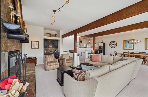 Corinthian Hills House | Bella Vista: Spacious 5-bedroom townhome in Dillon with stunning lake views!