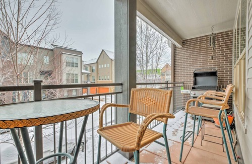 Belmar House | 'Belmar Rowhome' - Walkable & Close to Denver!