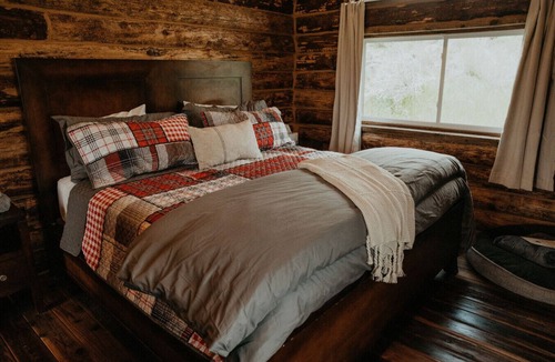 Paonia Other | Benaiah's Bunkhouse Fort Austin