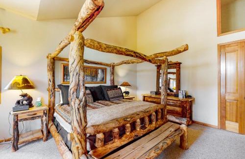 Mountain Village House | Benchmark 244 - Vista Lodge