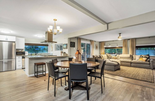 Bailey House | Best Hot Tub View in Bailey - Family & Pet Friendly BBQ/Hot Tub/Near Denver