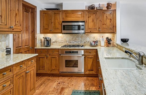 Beaver Creek Condo | Best Location BC Village/Walk to Ski School, Shops/Ski In Out/2 Master Suites