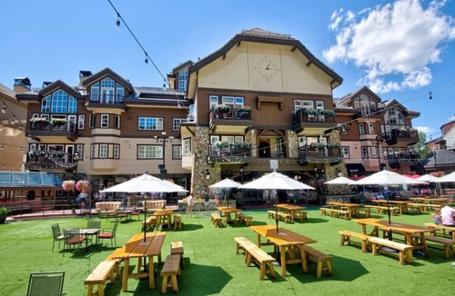 Beaver Creek Condo | Best Location BC Village/Walk to Ski School, Shops/Ski In Out/2 Master Suites