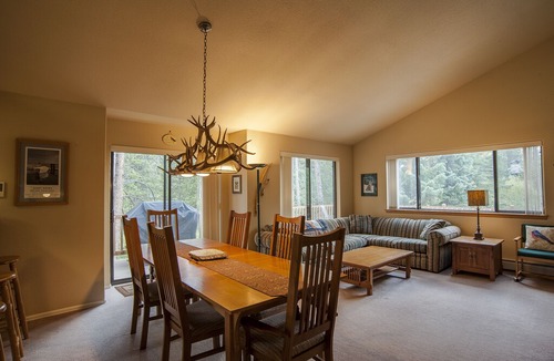 Park Forest Estates House | Best lot in Park Forest!