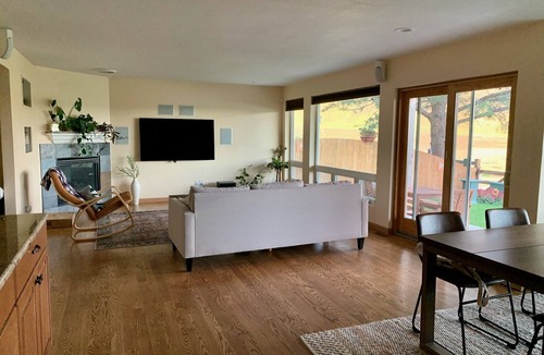 Ken Caryl Ranch North Plains House | Best of CO outdoor adventures! Private room for travel nurses/remote workers