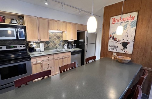 Peak 8 Condo | BEST VALUE for ski season, clean & very roomy!