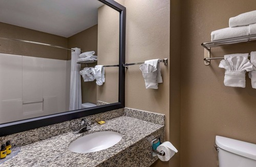 Louisville Hotel | Best Western Plus Boulder Louisville