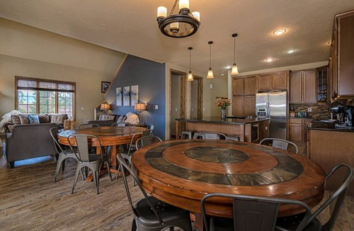 Fraser House | Big 3 Story Home, Shuttle, Hot Tub, Close!