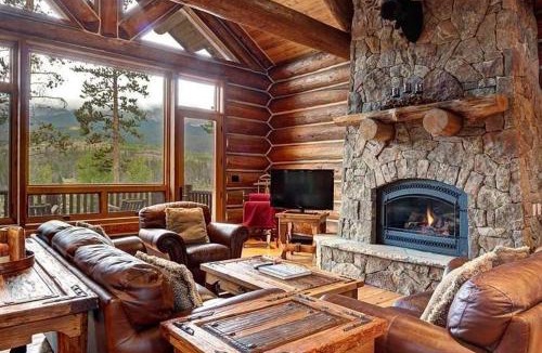 The Highlands House | Big Timber Lodge by Ski Country Resorts