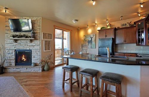 Estes Park Apartment | Bighorn Mountain 19B Condo