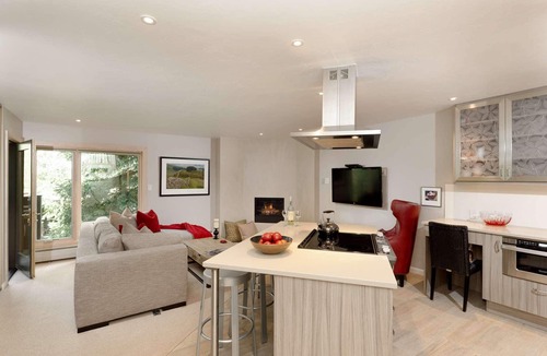 Snowmass Village Condo | Biking, Hiking Right Out Your Door at Snowmass! With Balcony, Gas Fireplace, Pool/HT, Parking.