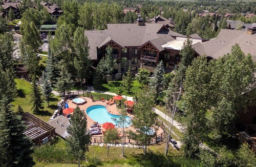 Steamboat Springs Condo | BL6102 | Unforgettable Mtn Getaway | 4 Pools | Walk to Mountain | Air Chilling