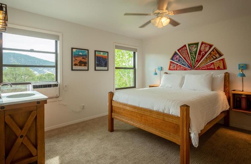 Salida Hotel | Blue Coyote Ranch
