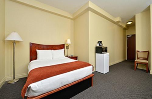 Meeker Hotel | Blue Spruce Inn-Meeker, Colorado
