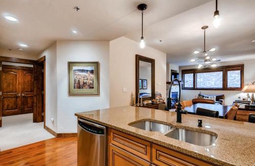 Four O'Clock House | BlueSky Breckenridge II