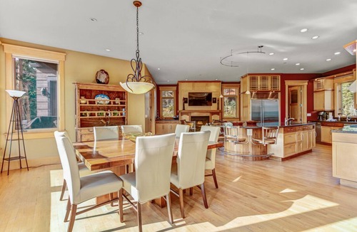 Copper Mountain House | Book for Fall! Ski-in/Ski-out Copper Mountain Home! Hot tub! Pool Table! Views!