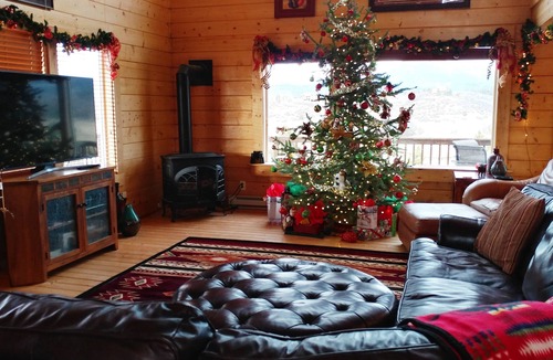 Pagosa Springs House | Book now for hunting and ski seasons. Huge mountain views!