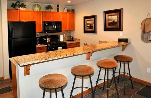 Avon Condo | Book your Winter Vacation with prime weeks still available