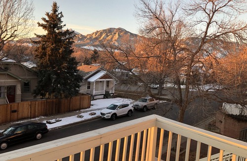 Whittier House | Boulder Artist Home Mountain Views Garden Pet-Friendly